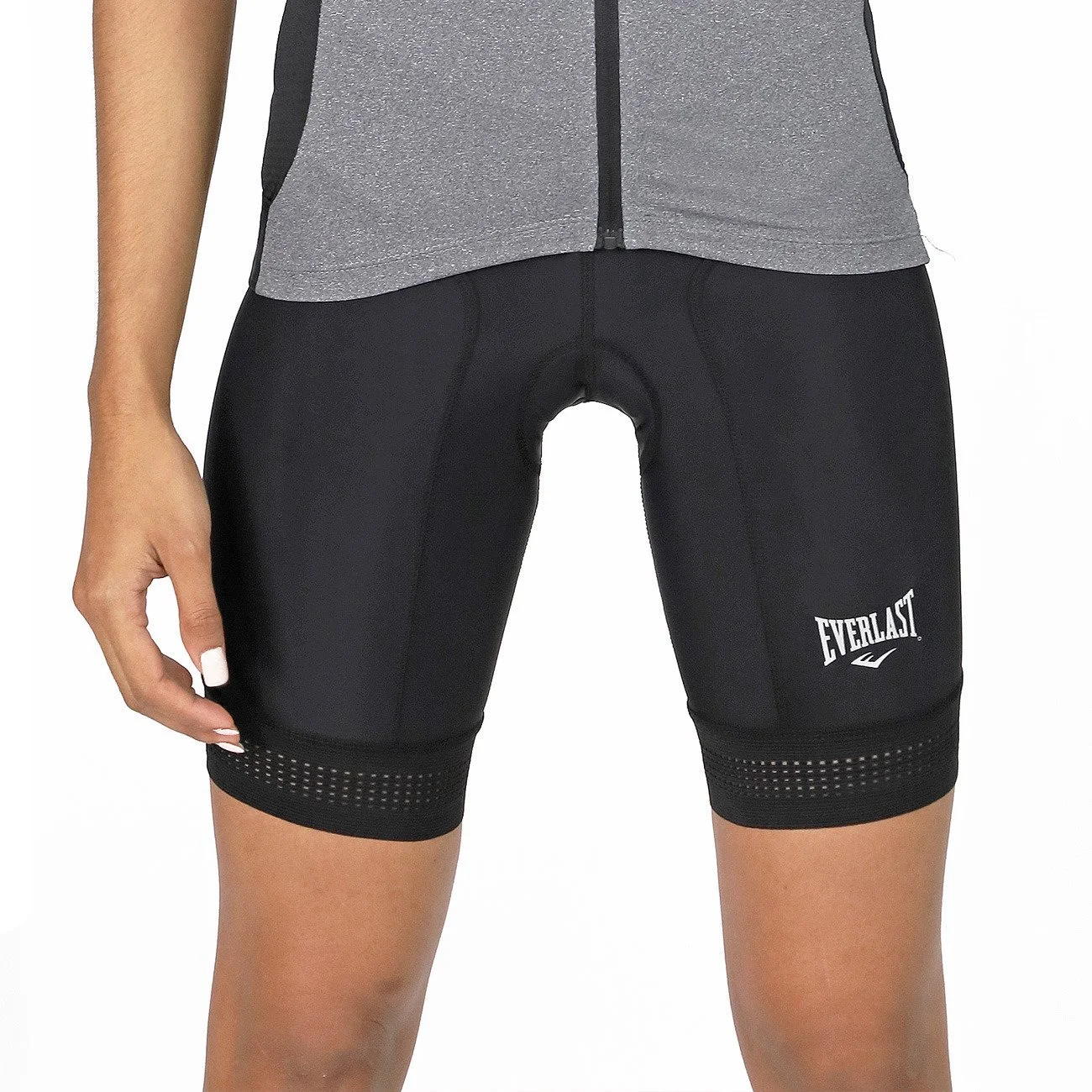 vista posterior del short para mujer nylon everlast orbit