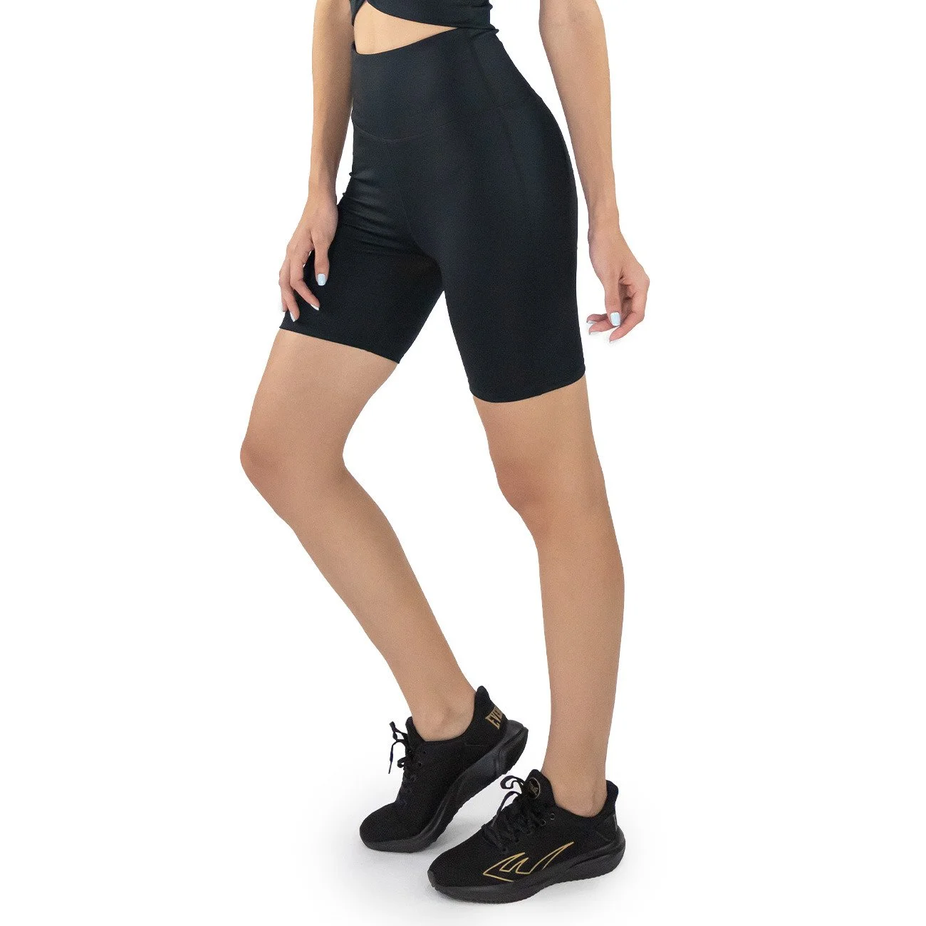 vista posterior del short poliester everlast
