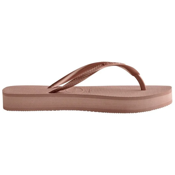 detalle de la suela de las sandalias havaianas