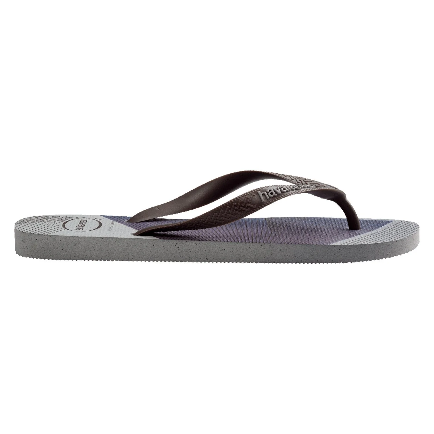 detalle de la suela de las sandalias havaianas trend fc