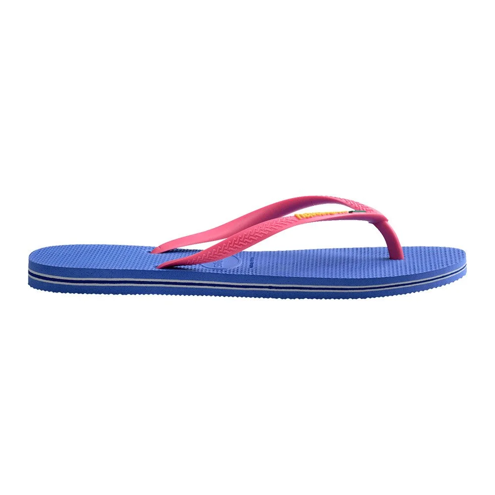 detalle de la suela de las sandalias havaianas slim brasil fc