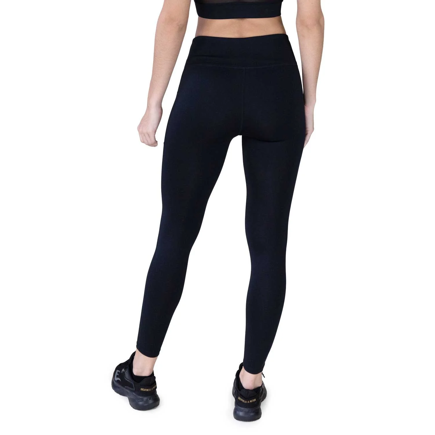 detalle de la parte inferior del legging deportivo everlast bold