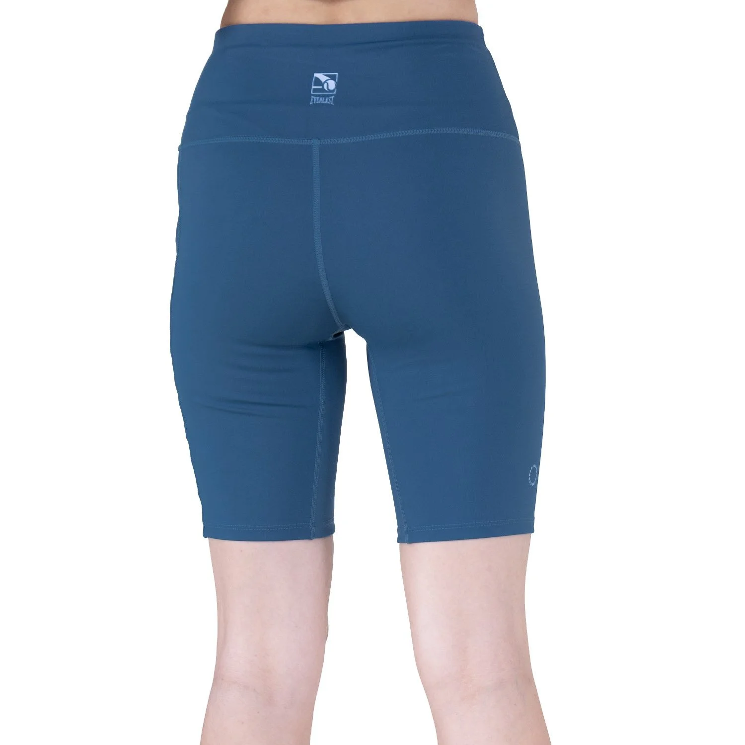 detalle de la costura del short deportivo