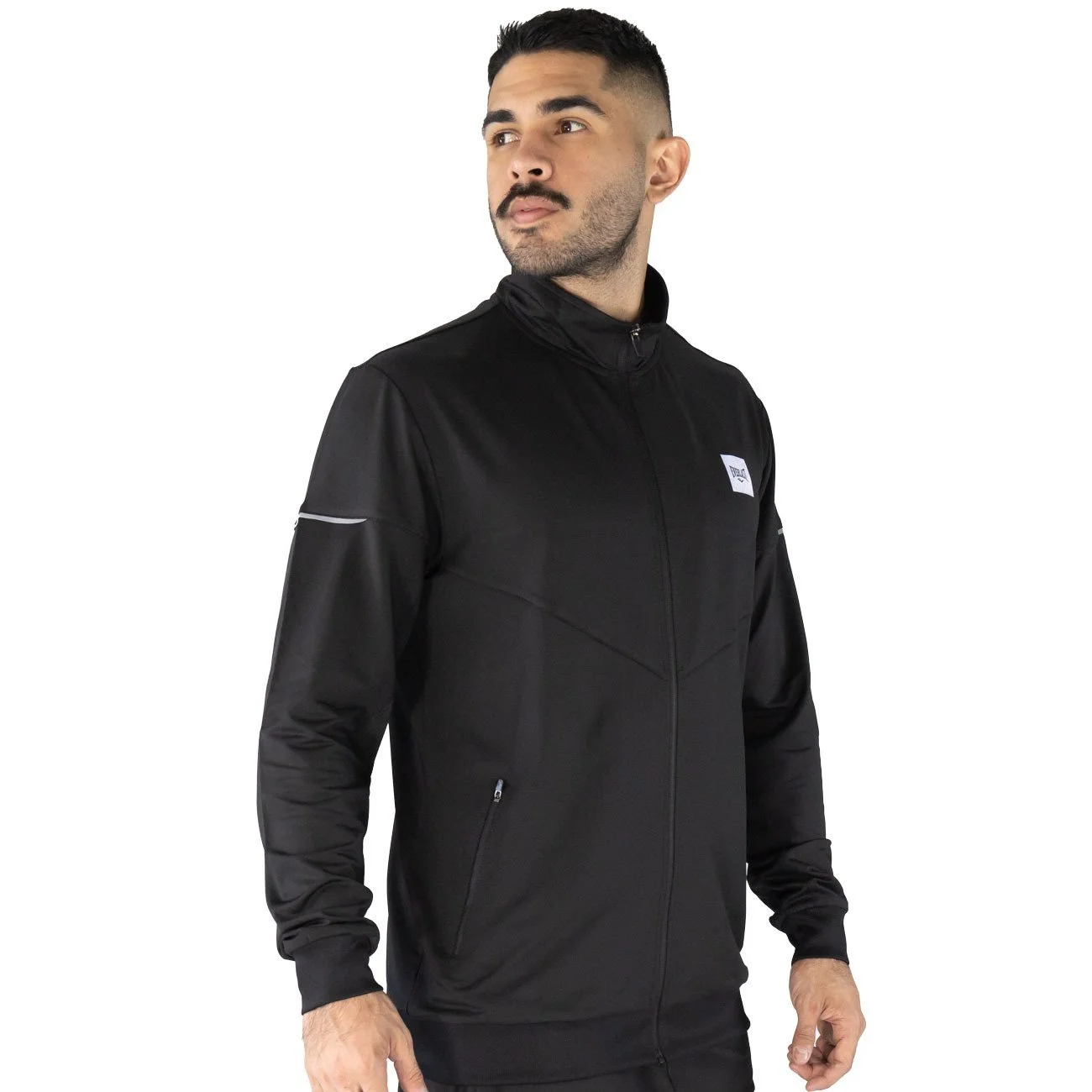 vista trasera del jacket everlast range