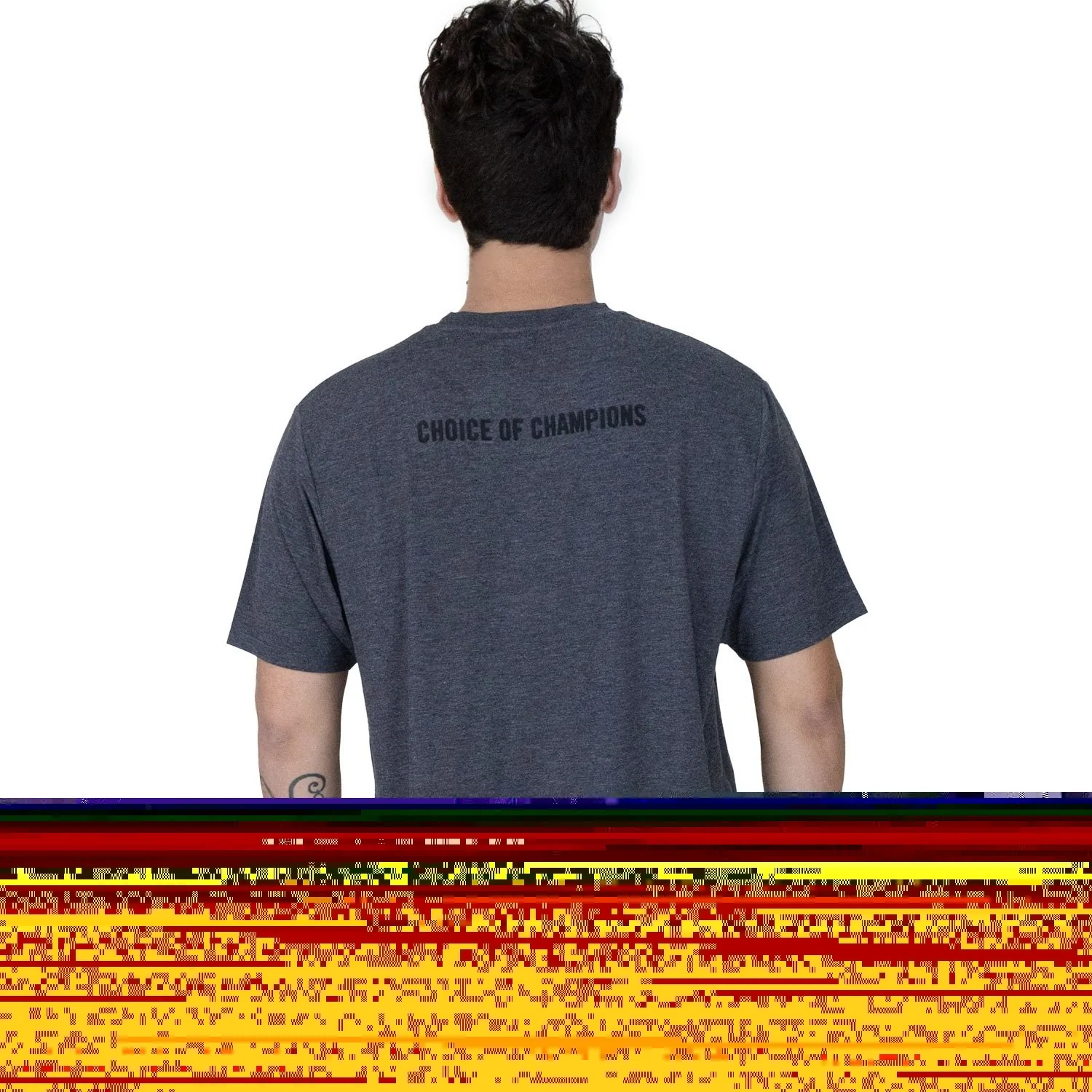 t-shirt poliester everlast rise II, visto desde la espalda