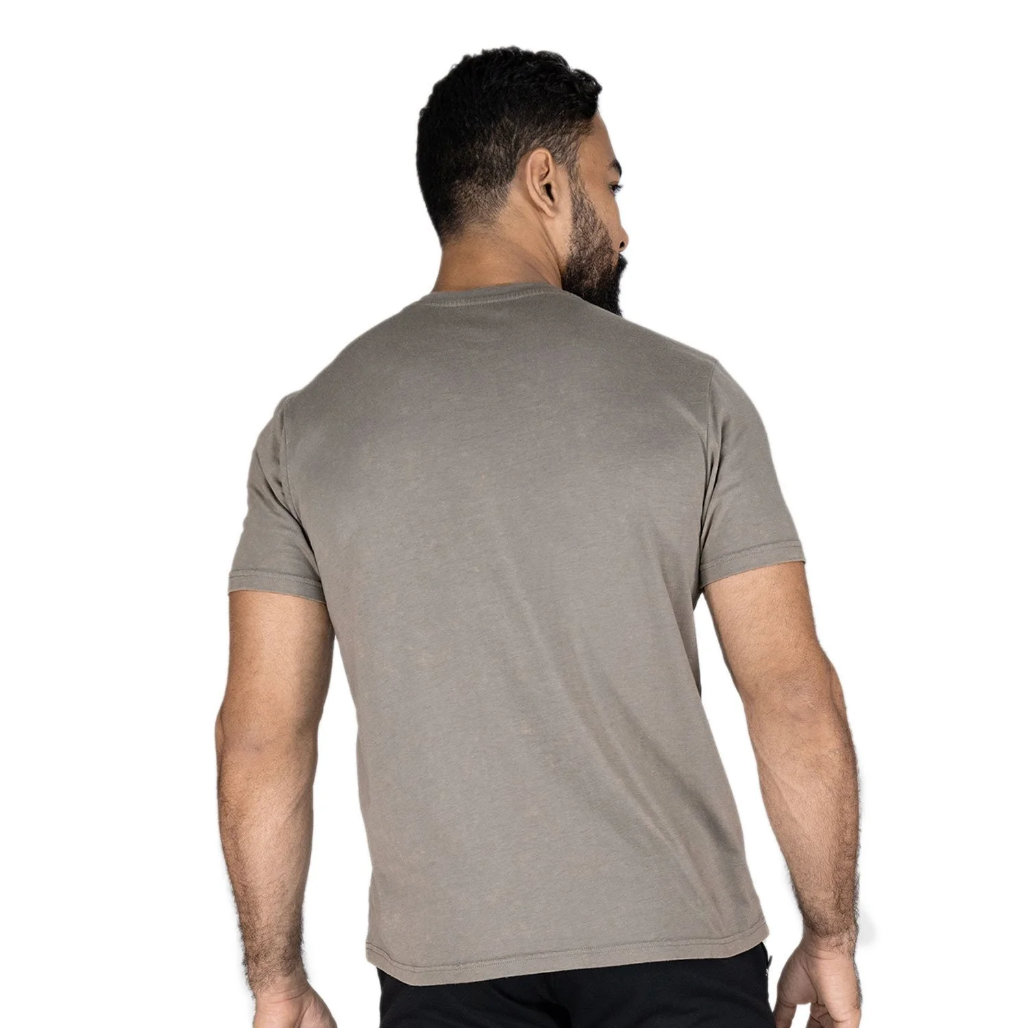 detalle de la parte delantera del t-shirt everlast champion