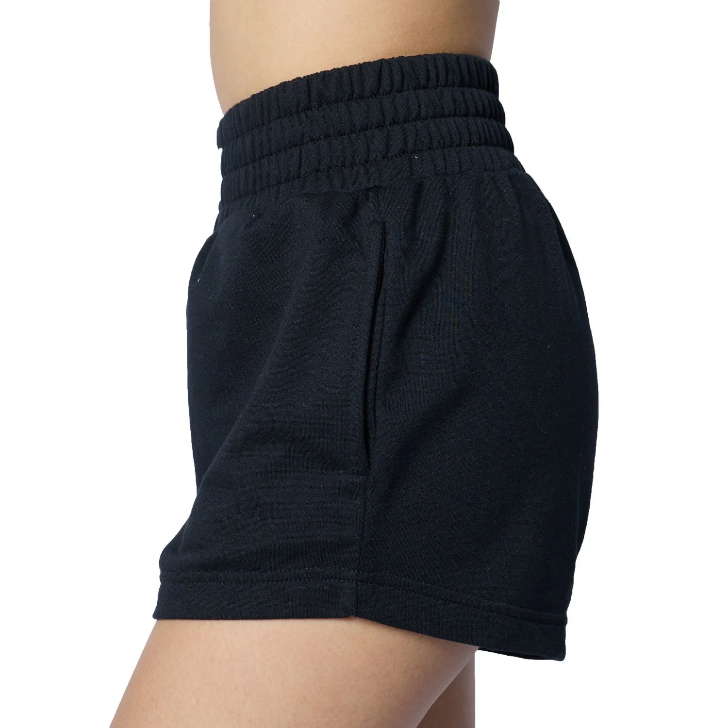 material de 60% poliéster y 40% algodón del short everlast champion deportivo