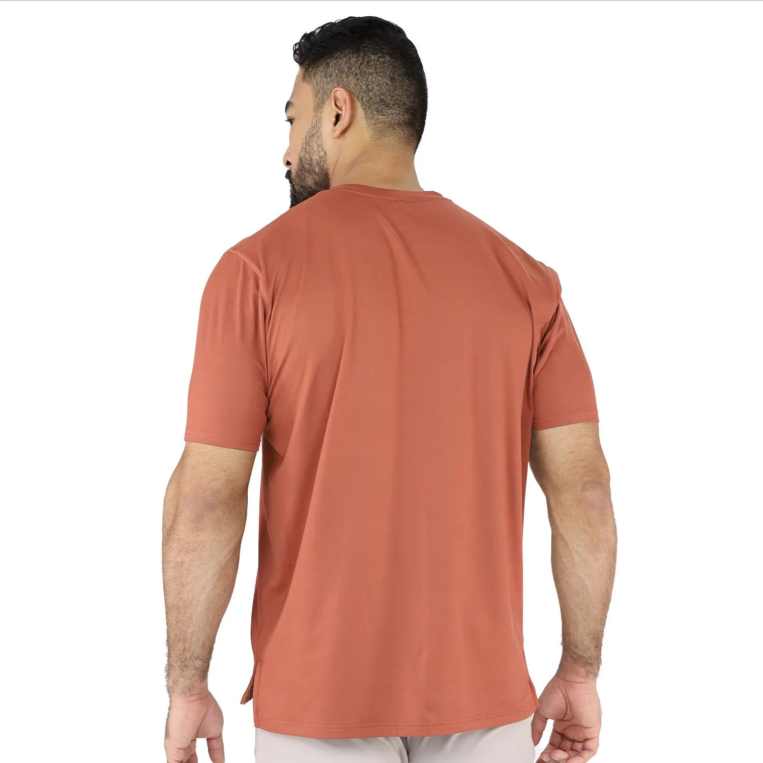 detalle de la parte delantera del t-shirt e-day everlast transpirable