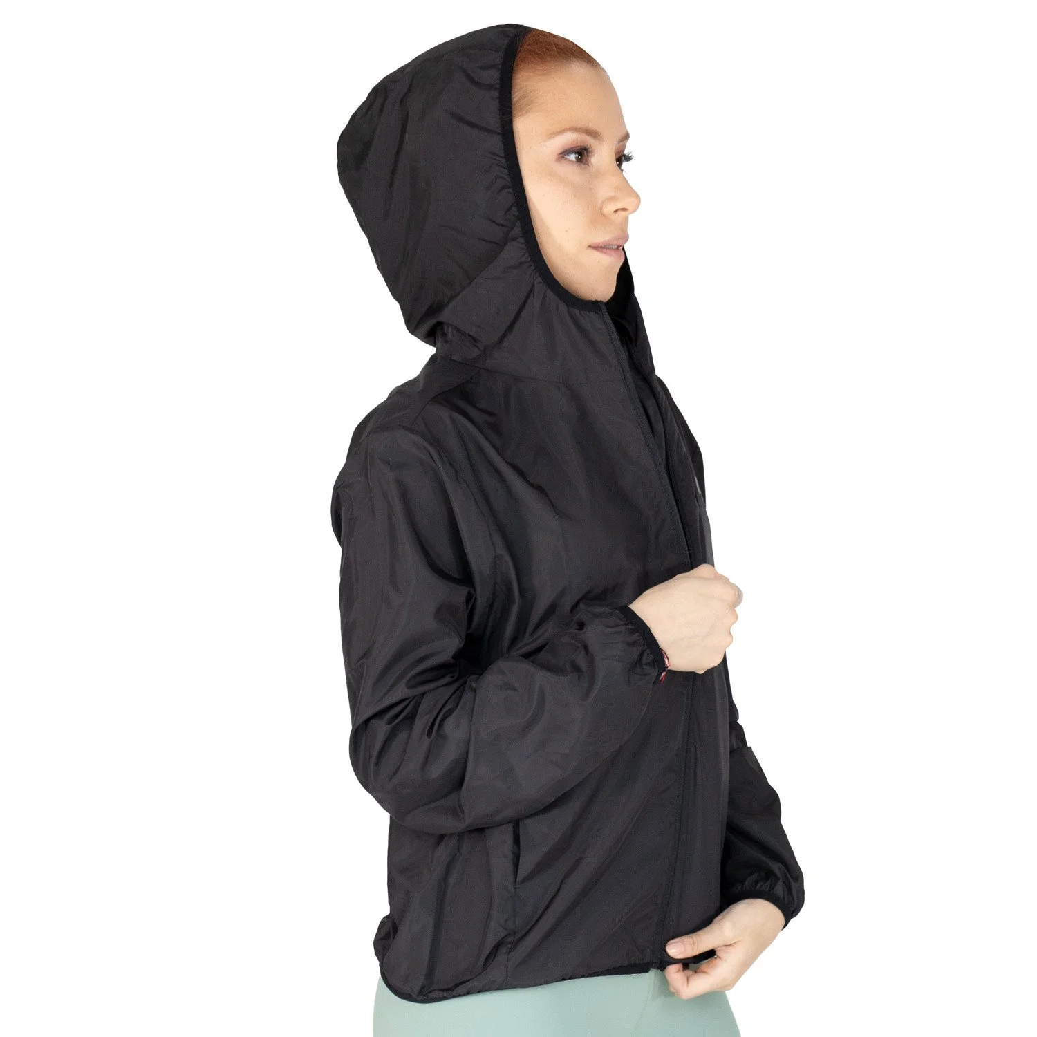 vista trasera de la rain jacket everlast rebel