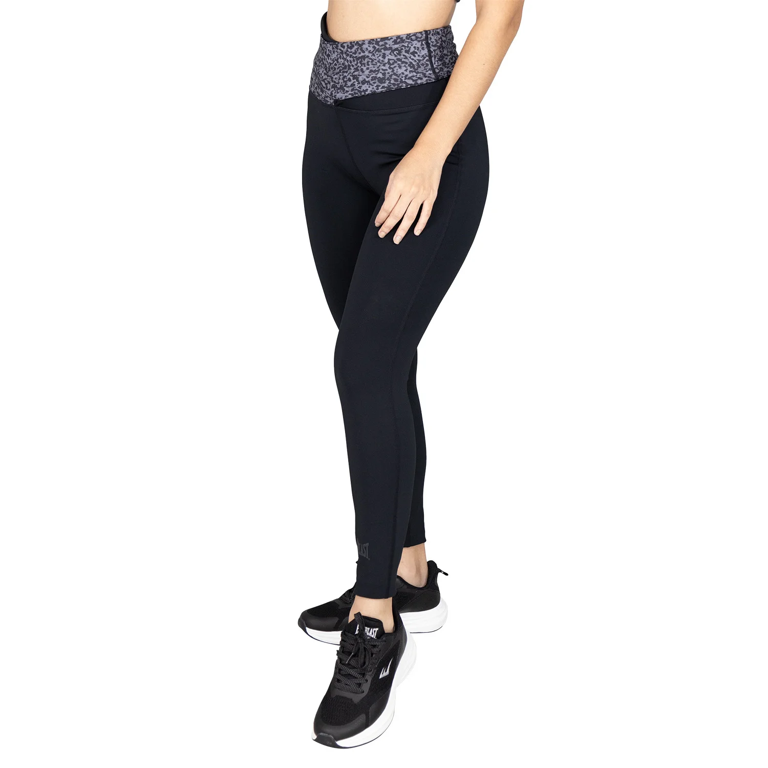 material transpirable y elástico del legging
