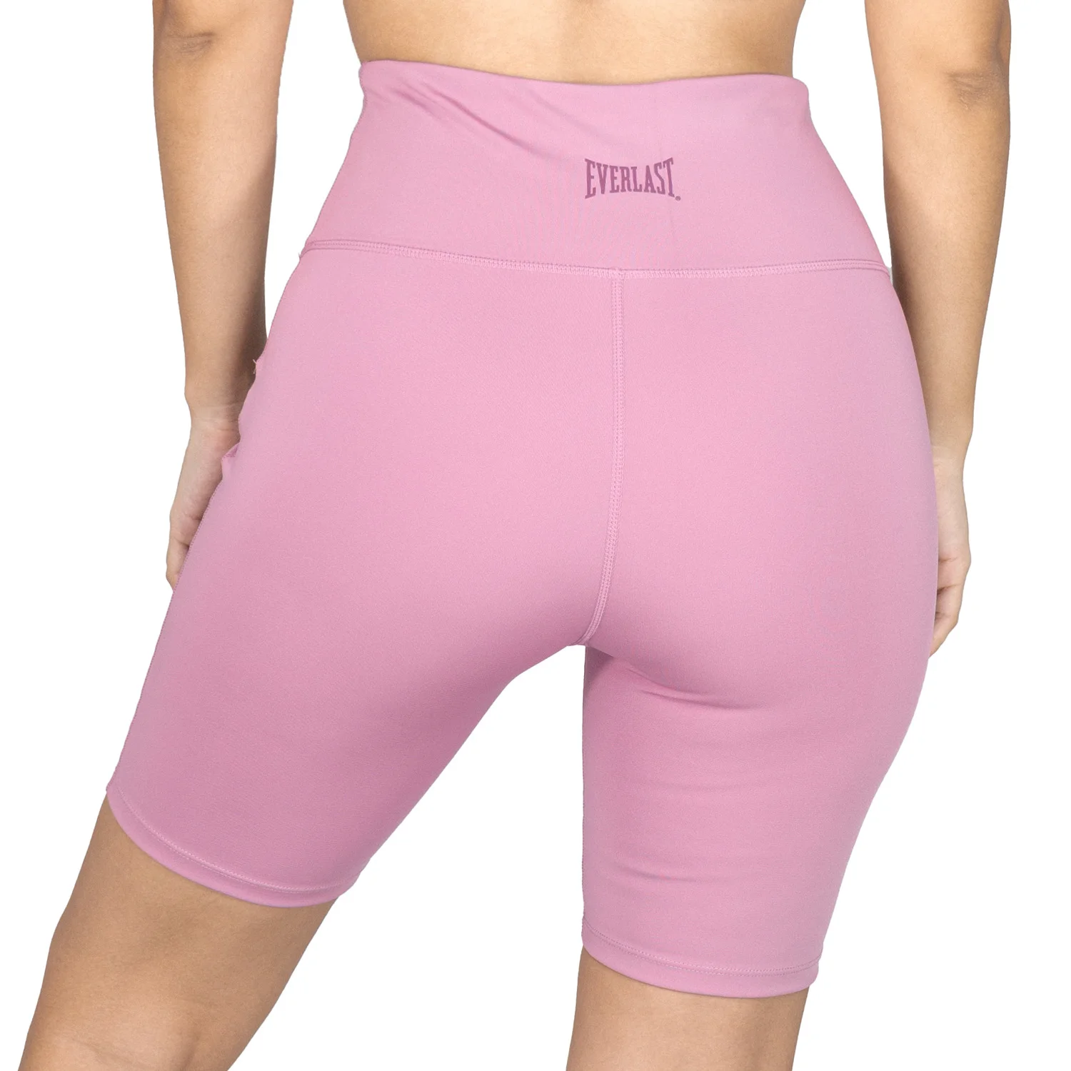 detalle de la parte delantera del biker short everlast deportivo