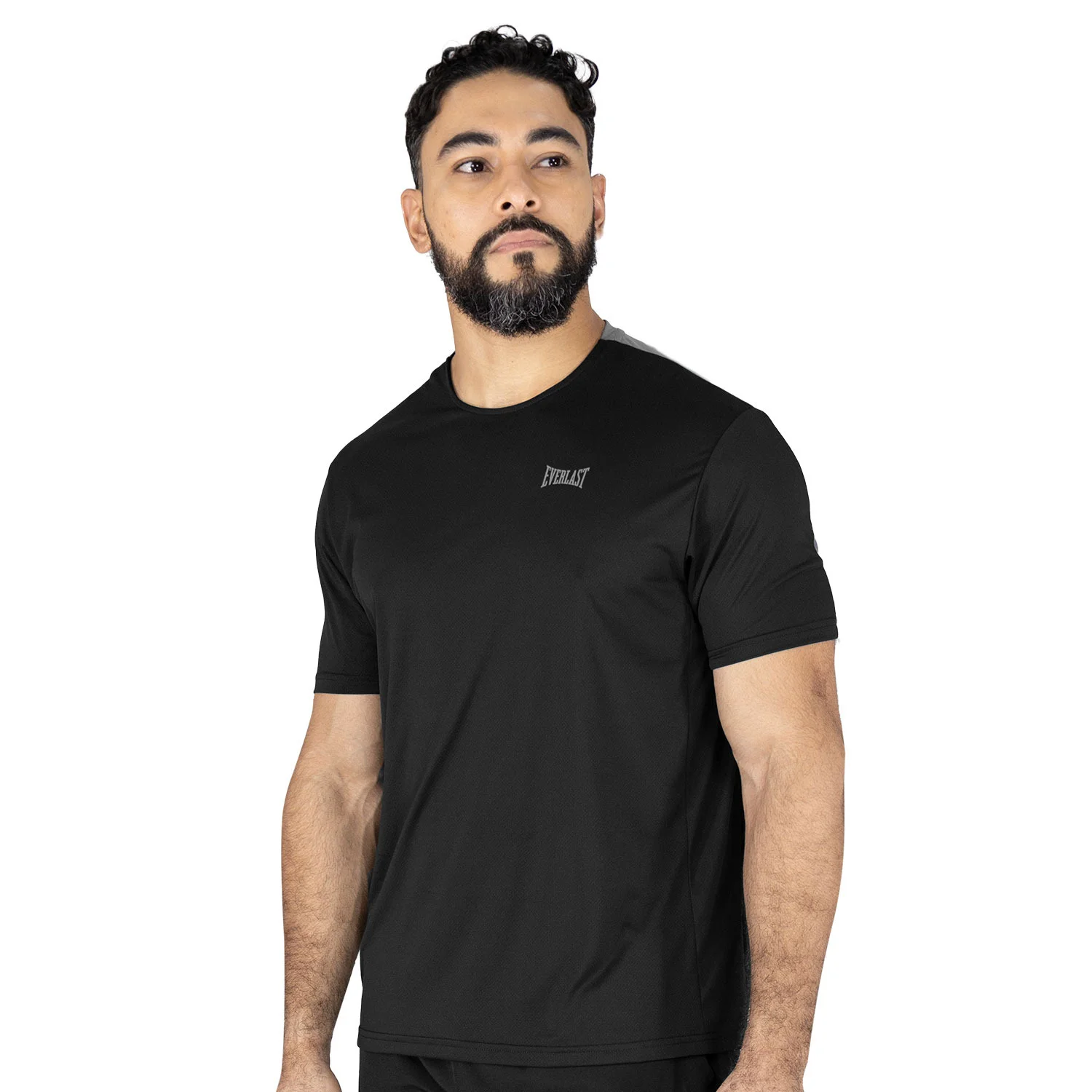 detalle de la camiseta deportiva con telas transpirables