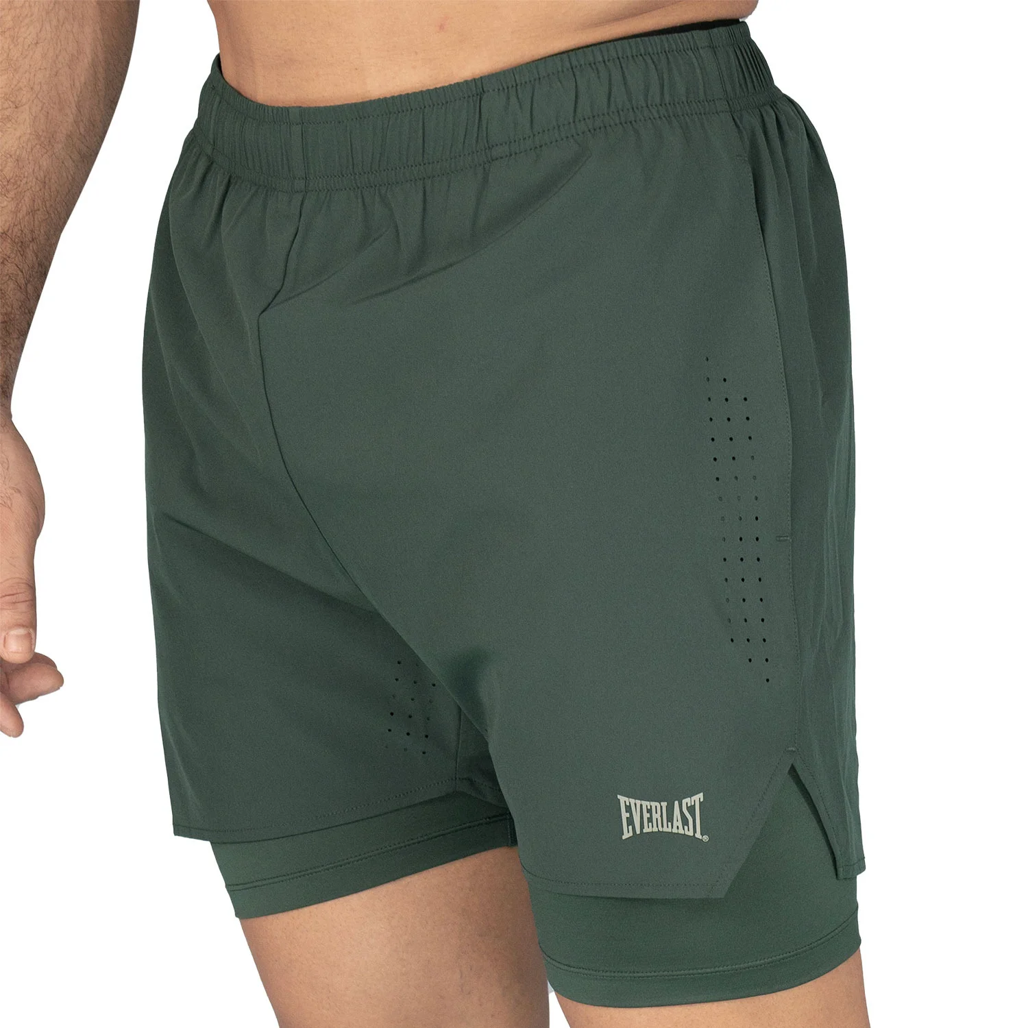 vista trasera del short deportivo poliester