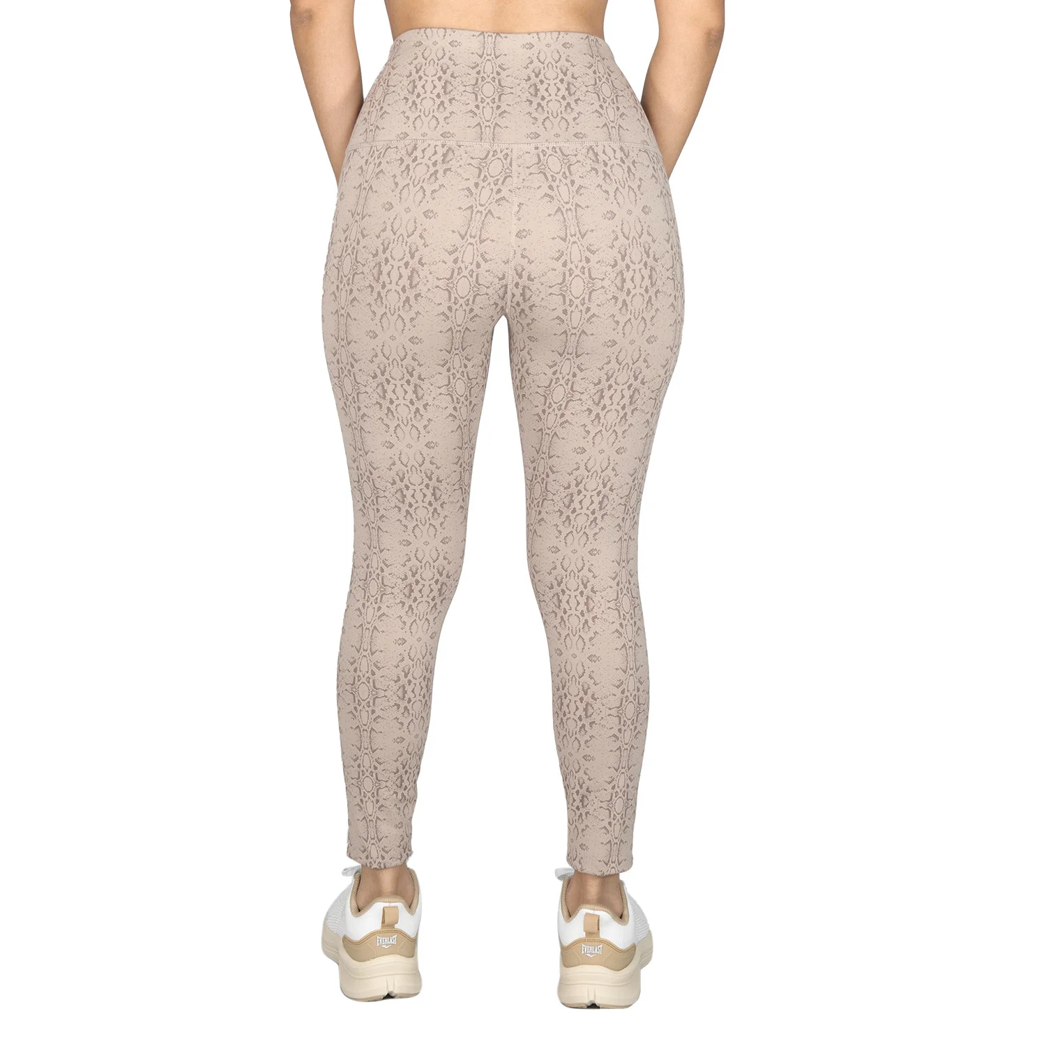detalle del material transpirable del legging everlast savage