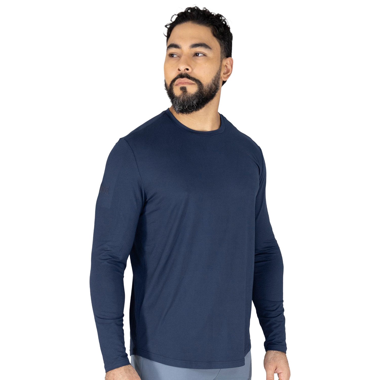 detalle de la manga del t-shirt deportivo everlast e-day