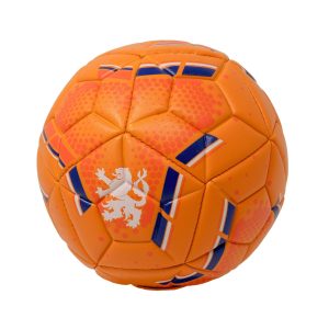 balon de futbol runic holanda, vista frontal vibrante