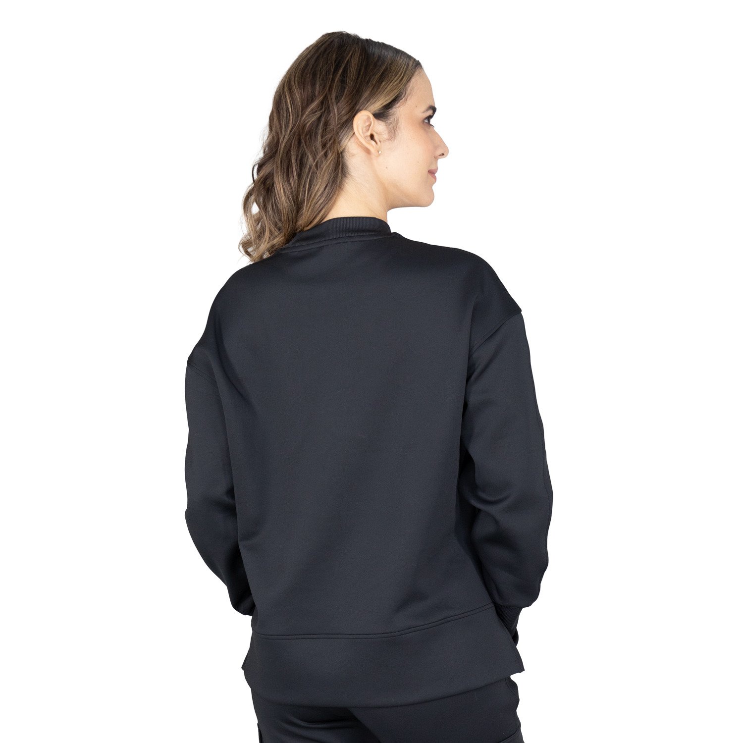 detalles del sweatshirt, cuello y manga