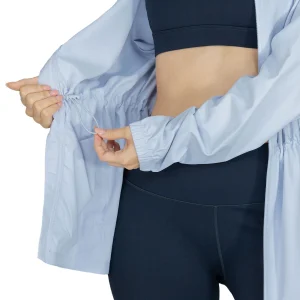 Chaqueta Cinch-Waist Celeste Everlast para mujer, vista frontal con capucha