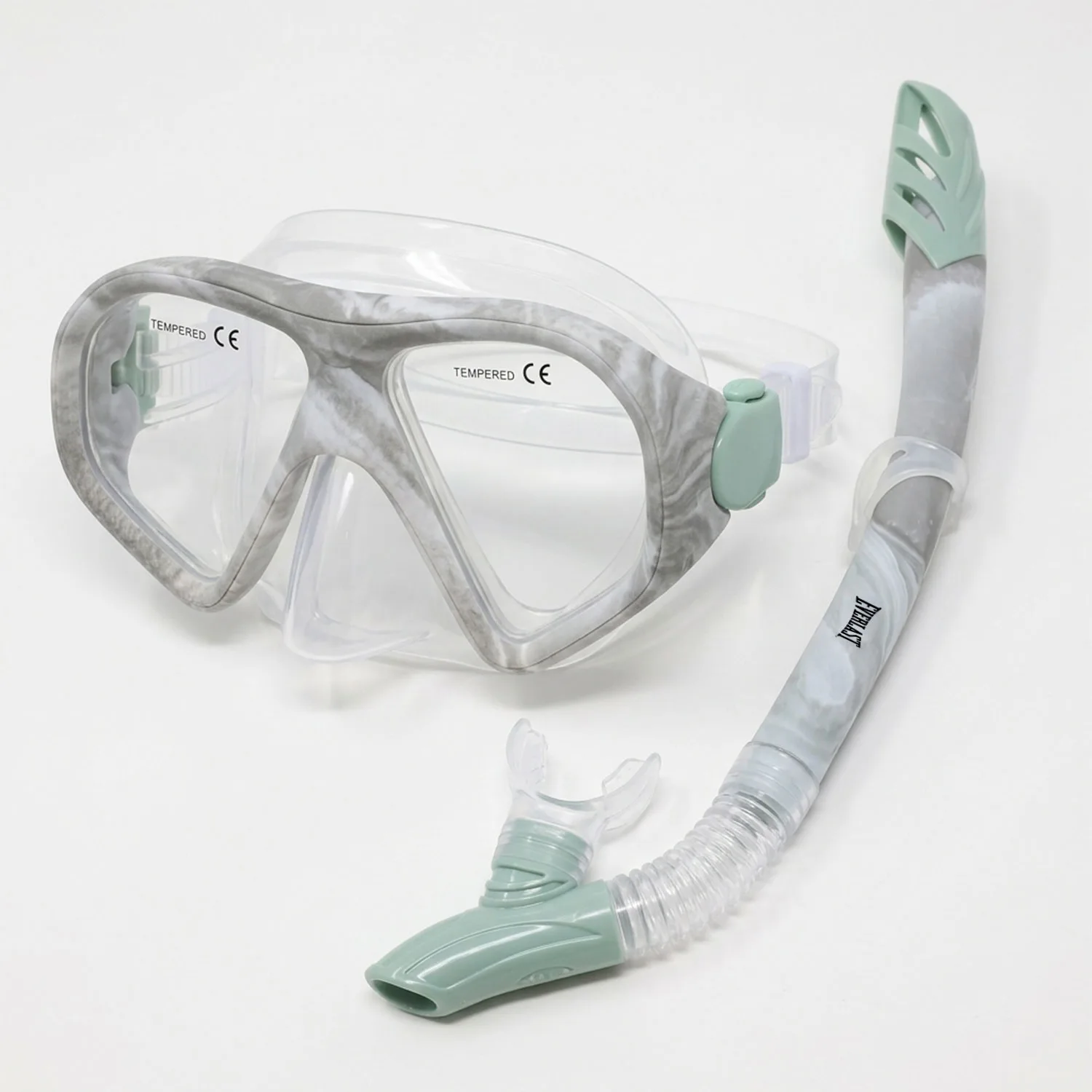 Máscara snorkel Everlast verde con tubo de silicona